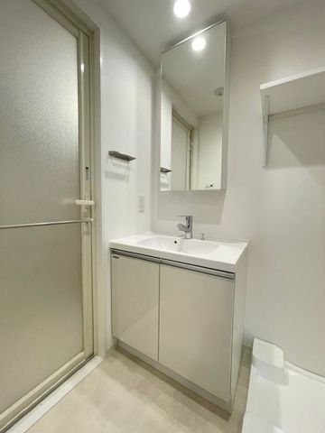 �y���ʏ��z�@