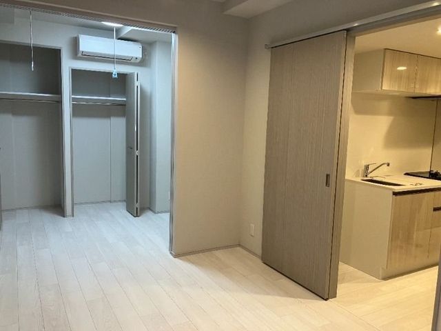 �y���ԁE���r���O�z�@