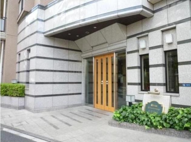 �y�G���g�����X�z�@