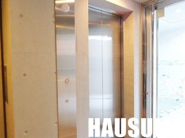 �y���̑��z�@�G���x�[�^�[