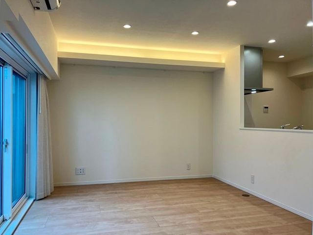 �y���̑������E�X�y�[�X�z�@