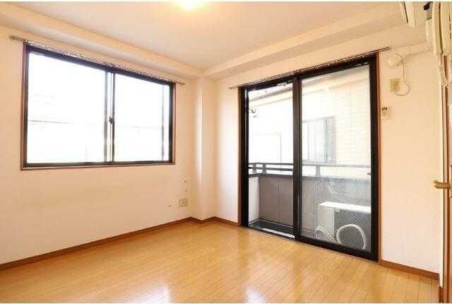 �y���ԁE���r���O�z�@