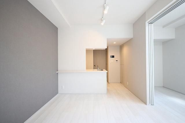 �y���ԁE���r���O�z�@