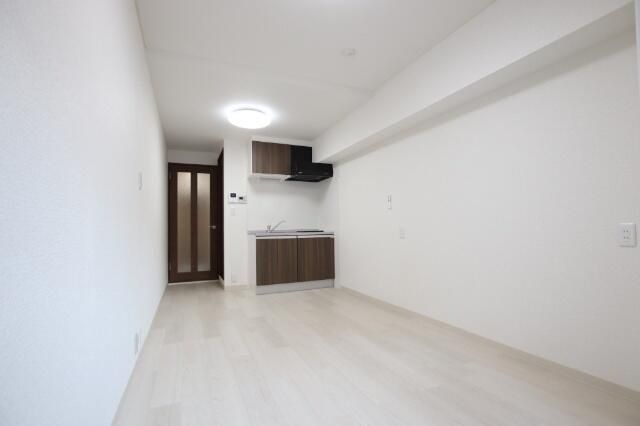 �y���ԁE���r���O�z�@