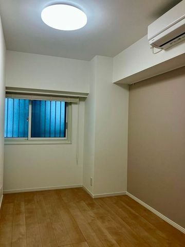 �y���ԁE���r���O�z�@