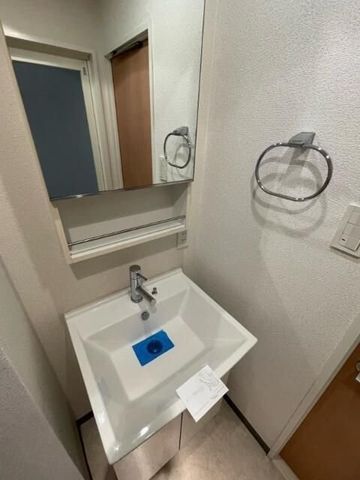 �y���ʏ��z�@