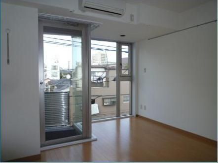 �y���ԁE���r���O�z�@����