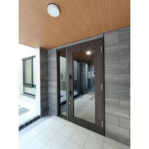 �y�G���g�����X�z�@