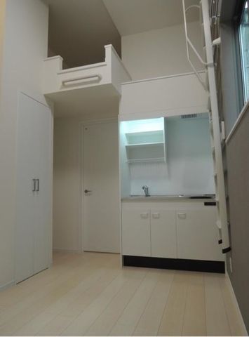 �y���ԁE���r���O�z�@����