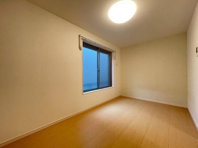 �y���ԁE���r���O�z�@