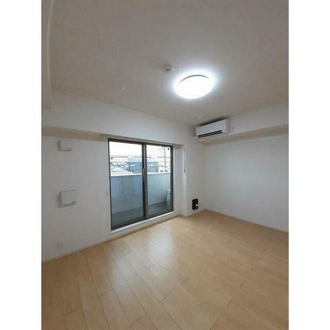 �y���ԁE���r���O�z�@