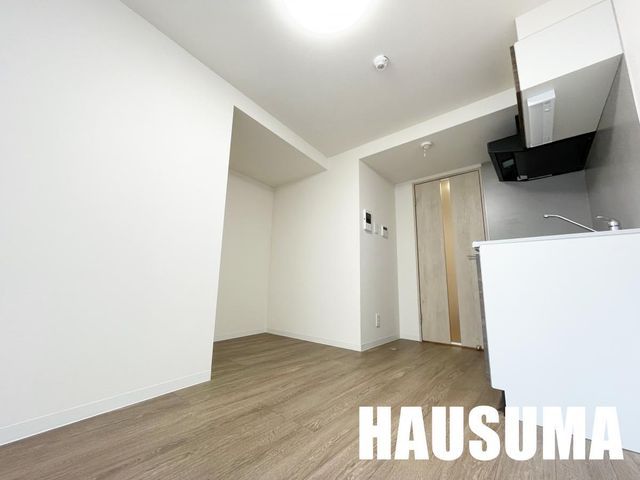 �y���ԁE���r���O�z�@���r���O/����