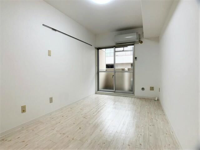 �y���ԁE���r���O�z�@