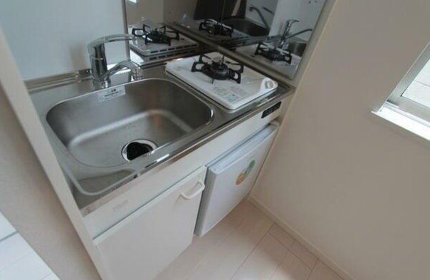 �y���ԁE���r���O�z�@