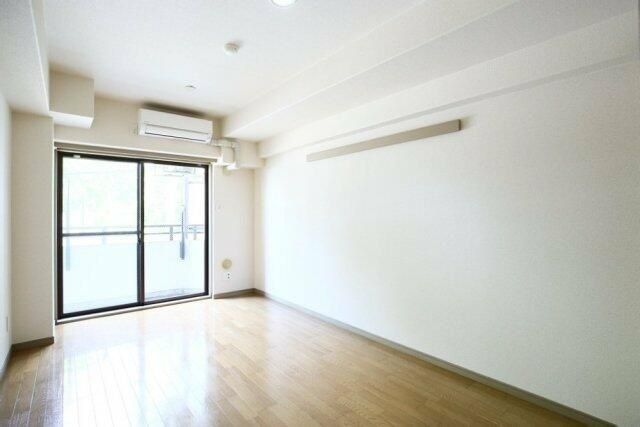 �y���ԁE���r���O�z�@