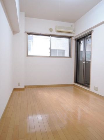 �y���ԁE���r���O�z�@����