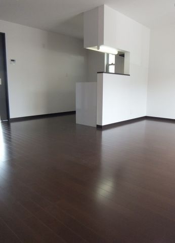 �y���ԁE���r���O�z�@����