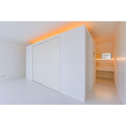 �y���ԁE���r���O�z�@