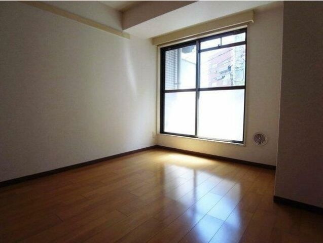 �y���ԁE���r���O�z�@����