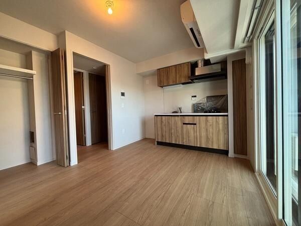 �y���ԁE���r���O�z�@