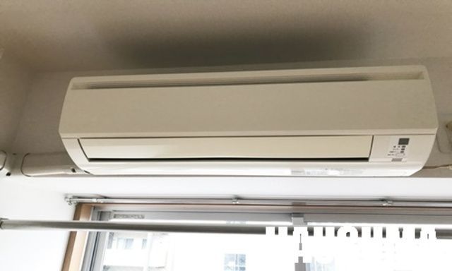 �y���̑��ݔ��z�@�G�A�R��