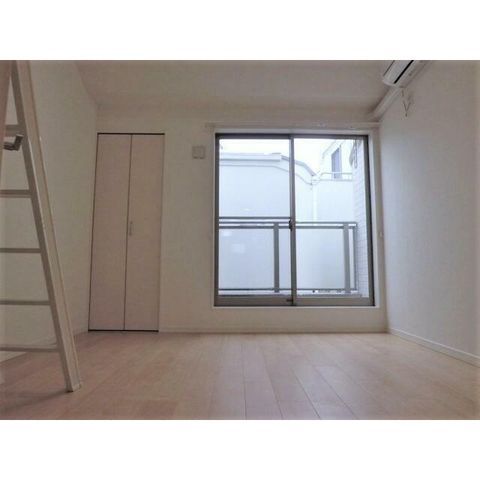 �y���ԁE���r���O�z�@