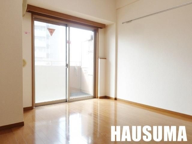 �y���ԁE���r���O�z�@