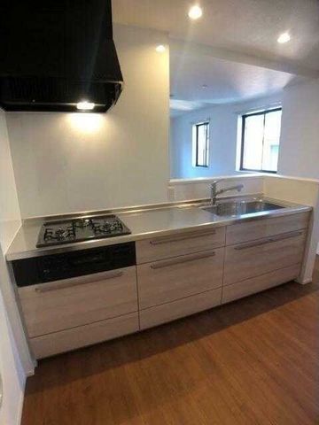 �y�L�b�`���z�@