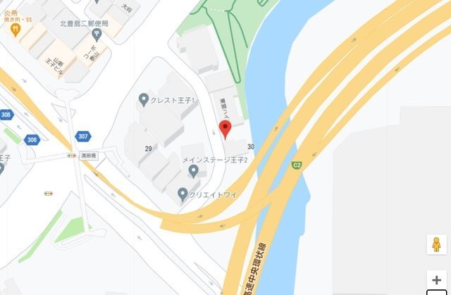 �y�n�}�z�@