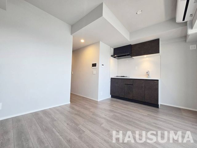 �y�����E���r���O�z�@���r���O/����