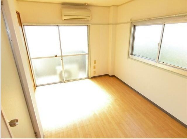 �y���̑������E�X�y�[�X�z�@�G�A�R��