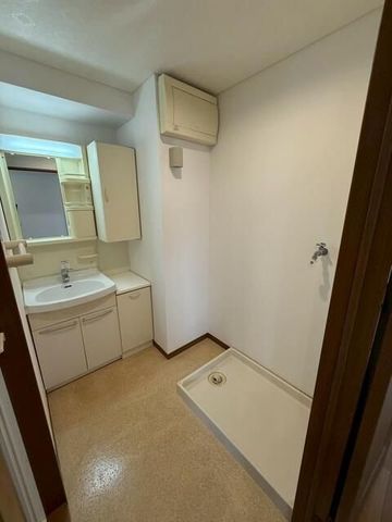 �y���ʏ��z�@