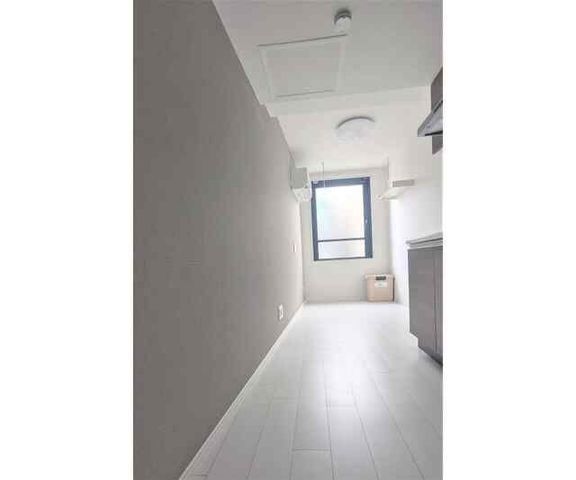 �y���ԁE���r���O�z�@