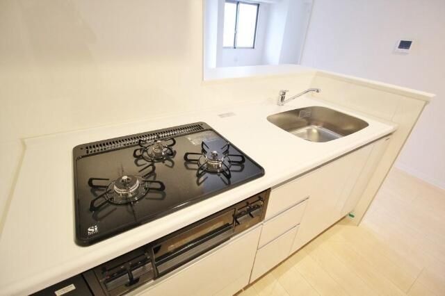 �y�L�b�`���z�@