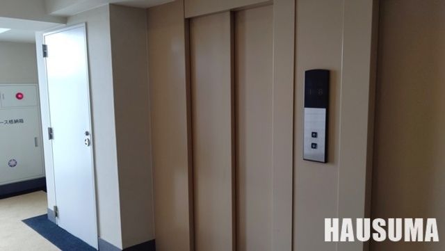 �y���̑��z�@�G���x�[�^�[