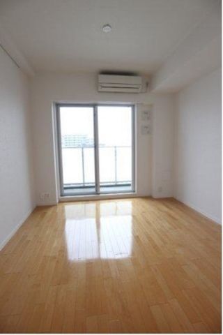 �y���ԁE���r���O�z�@