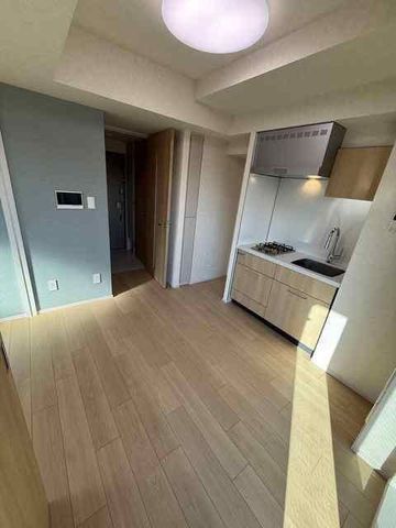 �y���ԁE���r���O�z�@