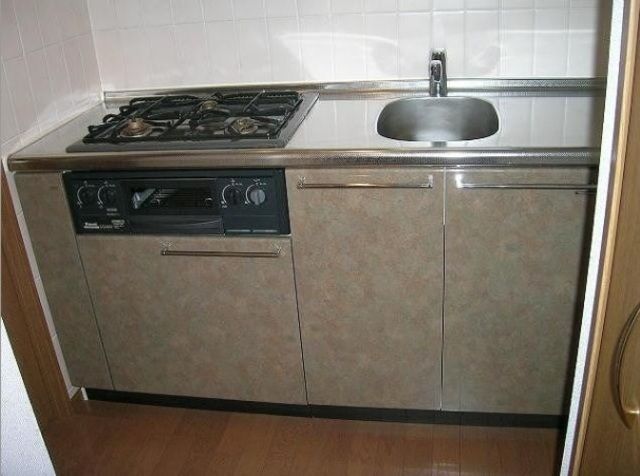 �y�L�b�`���z�@