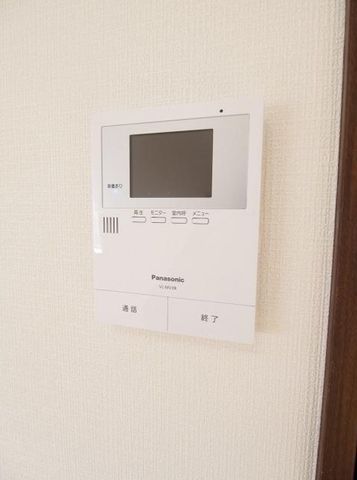 �y���̑��ݔ��z�@���j�^�[�t�C���^�[�z��