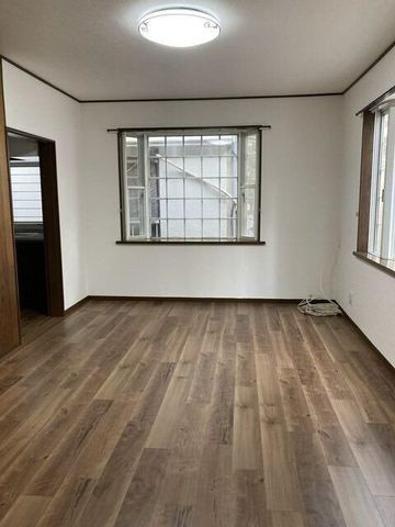 �y���̑������E�X�y�[�X�z�@