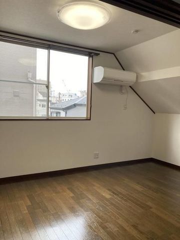 �y���̑������E�X�y�[�X�z�@