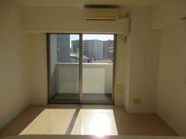 �y���ԁE���r���O�z�@