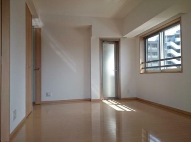 �y���ԁE���r���O�z�@����