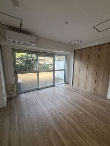 �y���ԁE���r���O�z�@