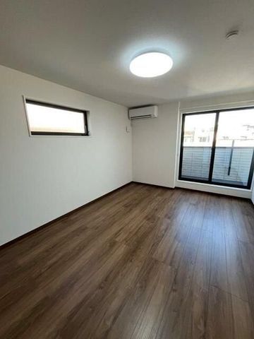 �y���ԁE���r���O�z�@