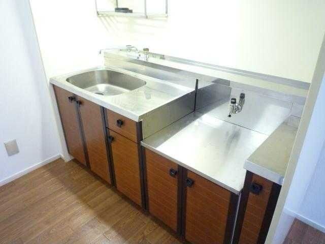 �y�L�b�`���z�@