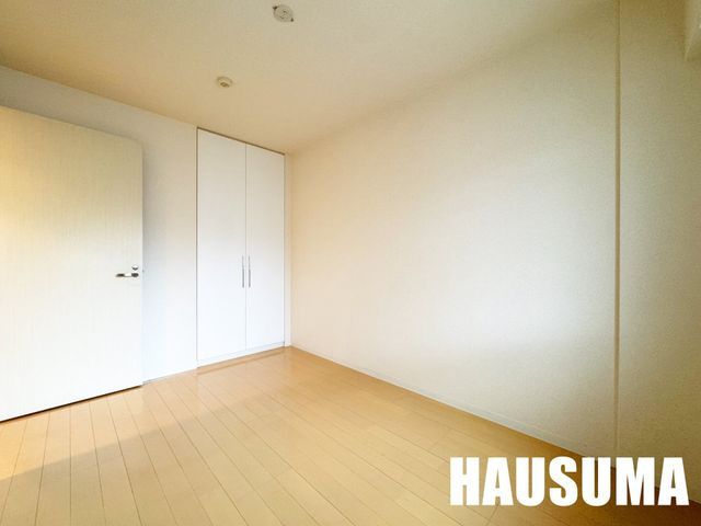 �y�����E���r���O�z�@