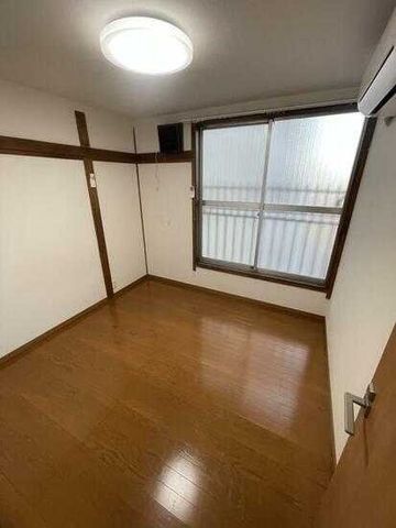 �y���̑��ݔ��z�@