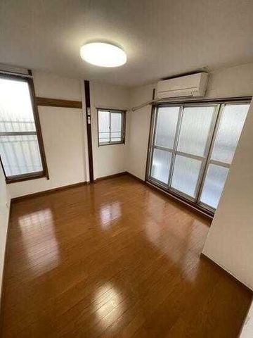 �y���̑������E�X�y�[�X�z�@