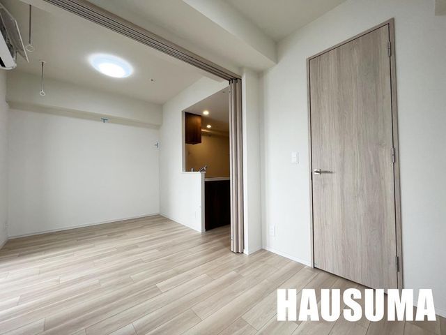 �y���ԁE���r���O�z�@